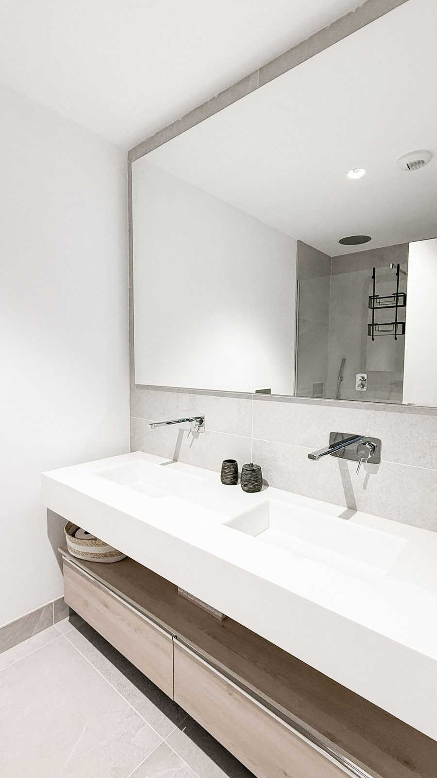 3f3bb053deb15dfe2b30ff2bc557f8b8 - 20