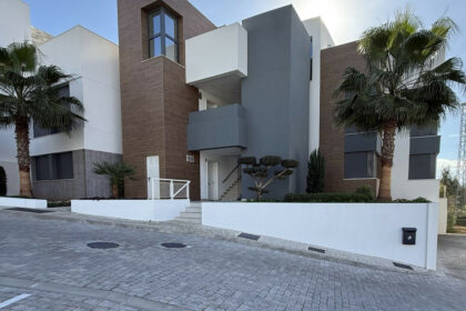 3f3bb053deb15dfe2b30ff2bc557f8b8 - 48