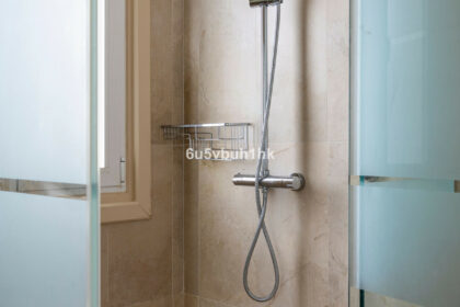 41bd7cc616bdc9b2d2e8d145114da58a - 25