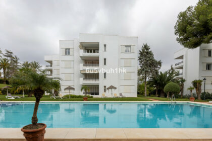 41bd7cc616bdc9b2d2e8d145114da58a - 28