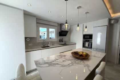 41d4651af4b00c65dc6a313f0d0bbcc7 - 19