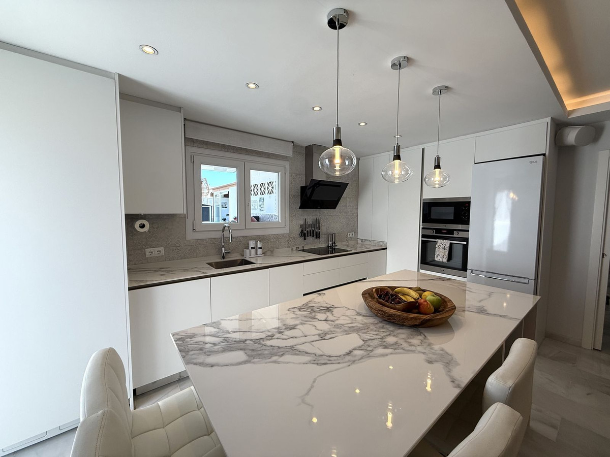 41d4651af4b00c65dc6a313f0d0bbcc7 - 19