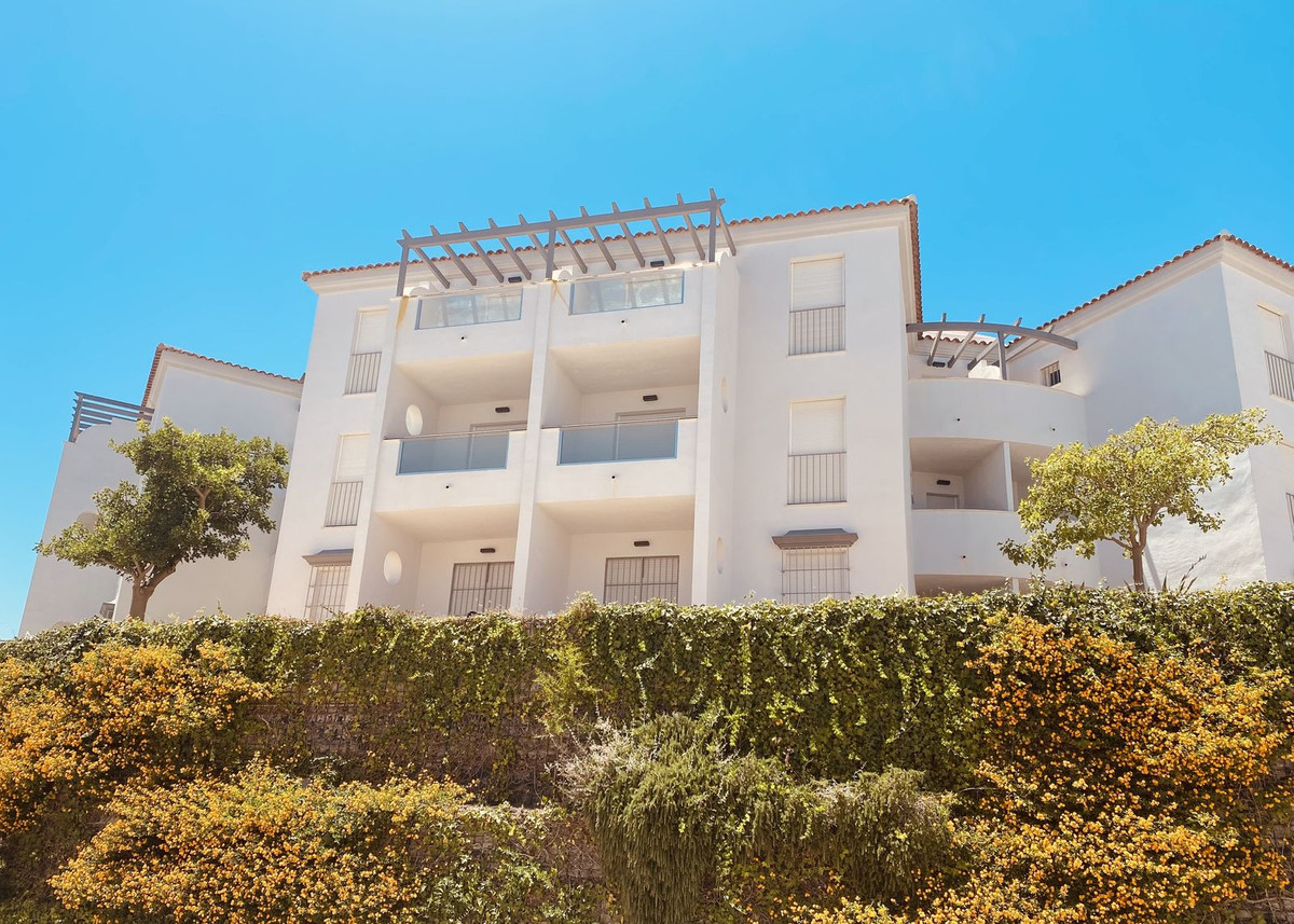 4301138dd13788c0da830eec6cb632c0 - 1