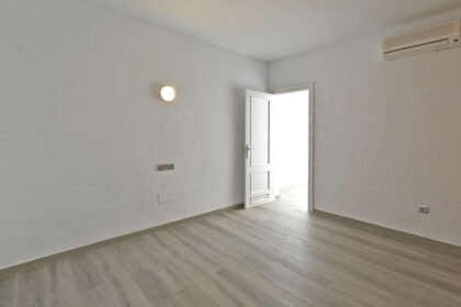 433b8af5b69c1c95f10f7a3b4644bf19 - 12