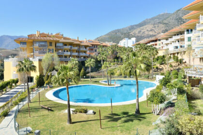 433b8af5b69c1c95f10f7a3b4644bf19 - 15