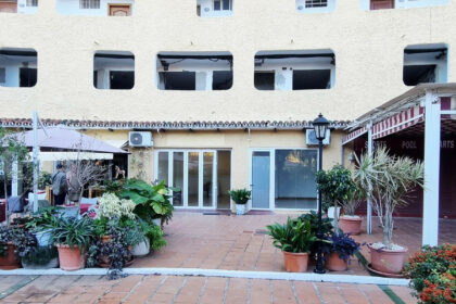 44aff566a3f6f4e3cbd7322228161c39 - 18