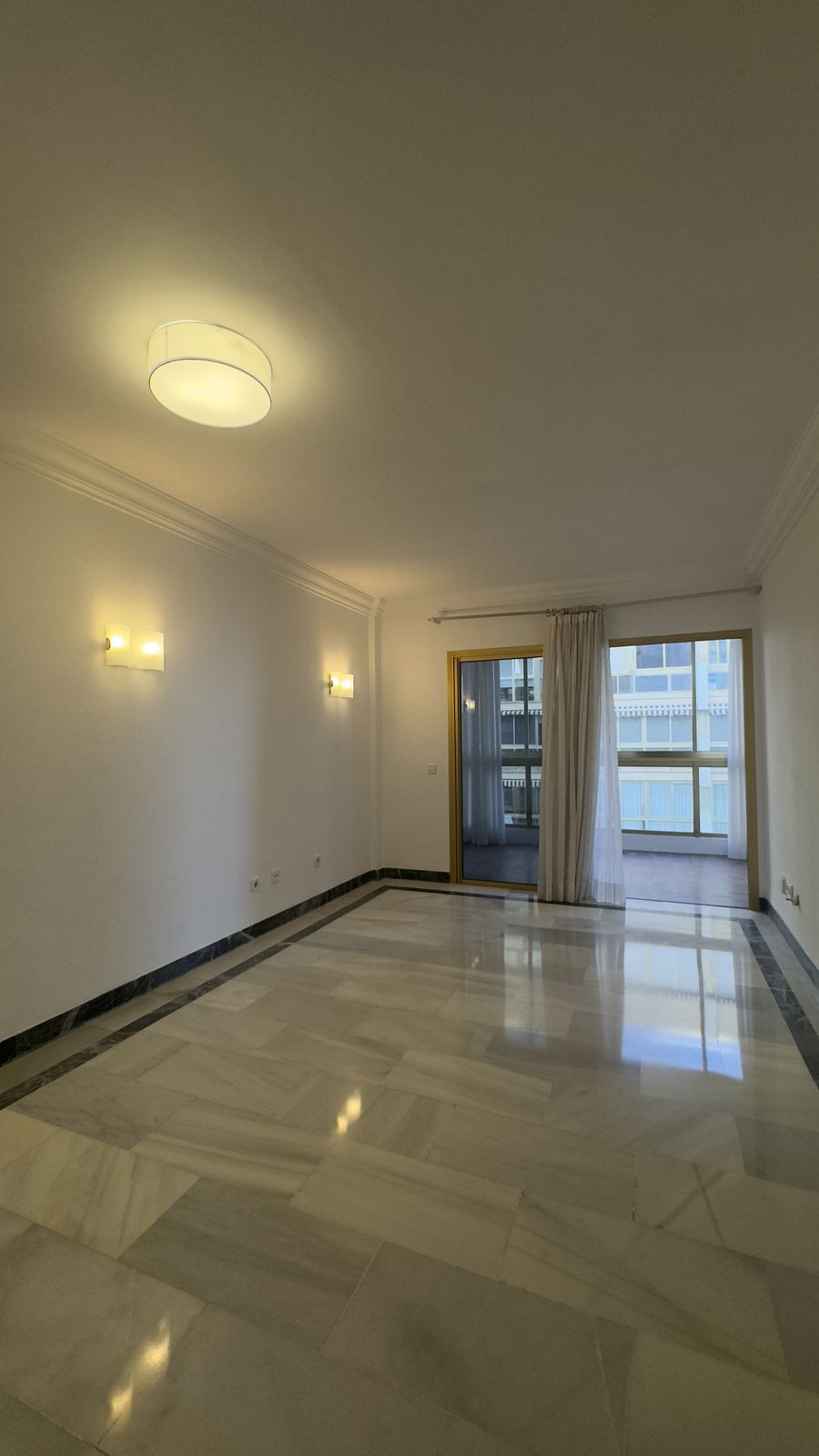 454df403530558906dcc78864584fca2 - 4