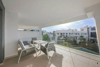 47785e1818d1ff94a04ad363f3b5c00f - 1