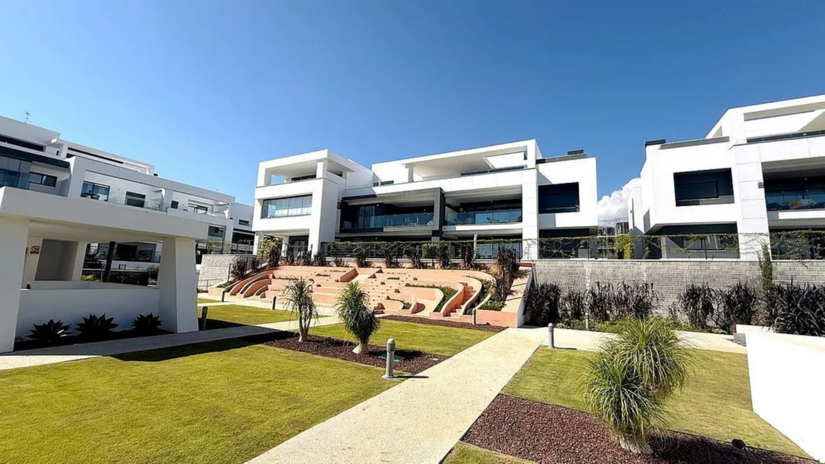 47785e1818d1ff94a04ad363f3b5c00f - 12