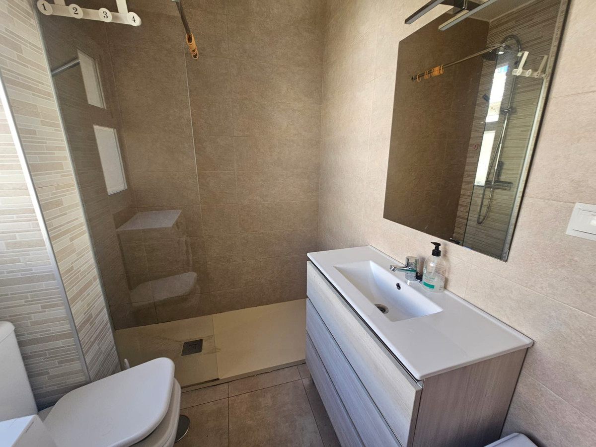 49355c9fa762bd2ceee28aba73e7e9d0 - 11