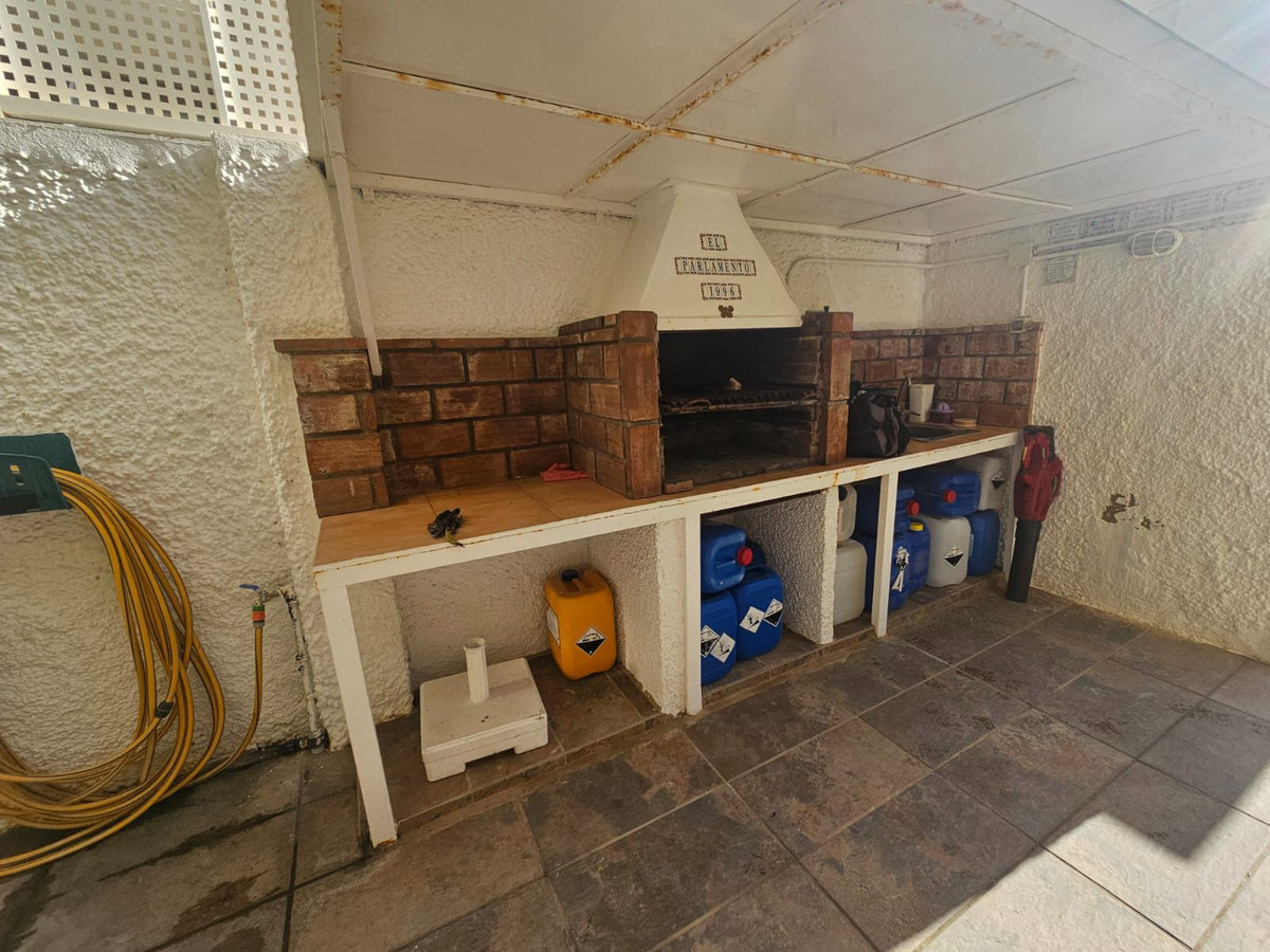 49355c9fa762bd2ceee28aba73e7e9d0 - 15