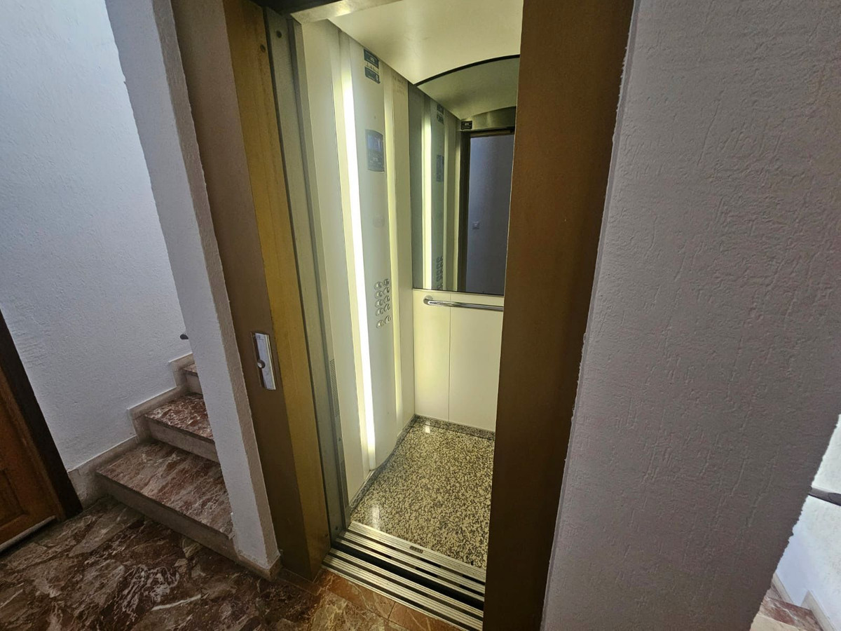 49355c9fa762bd2ceee28aba73e7e9d0 - 17