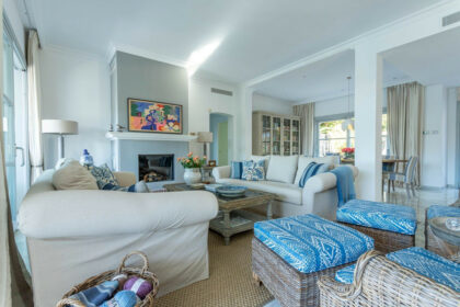 49aaddad02580db51de92df3417cf12c - 12