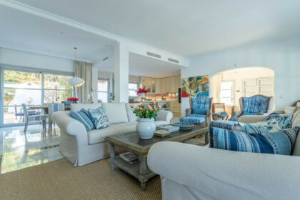 49aaddad02580db51de92df3417cf12c - 31