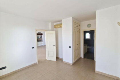 4a1db00960b8e69f4865fcdbc72c26c7 - 11