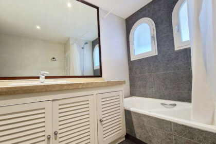 4a1db00960b8e69f4865fcdbc72c26c7 - 17