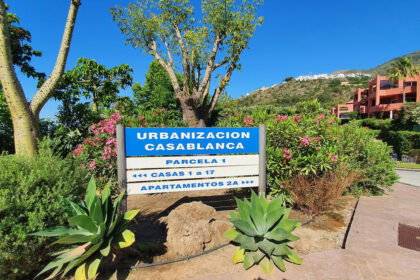 4a1db00960b8e69f4865fcdbc72c26c7 - 23