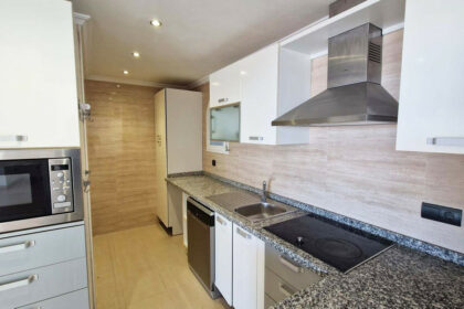 4a1db00960b8e69f4865fcdbc72c26c7 - 5