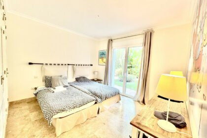 4c15595621c9ac9e777d90ccd14580c7 - 24