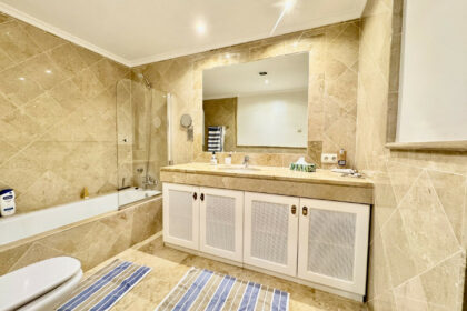 4c15595621c9ac9e777d90ccd14580c7 - 26