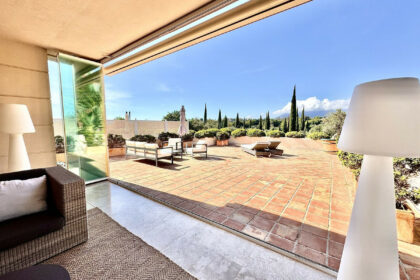 4c15595621c9ac9e777d90ccd14580c7 - 4