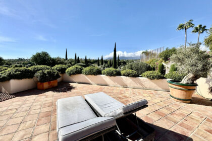 4c15595621c9ac9e777d90ccd14580c7 - 9