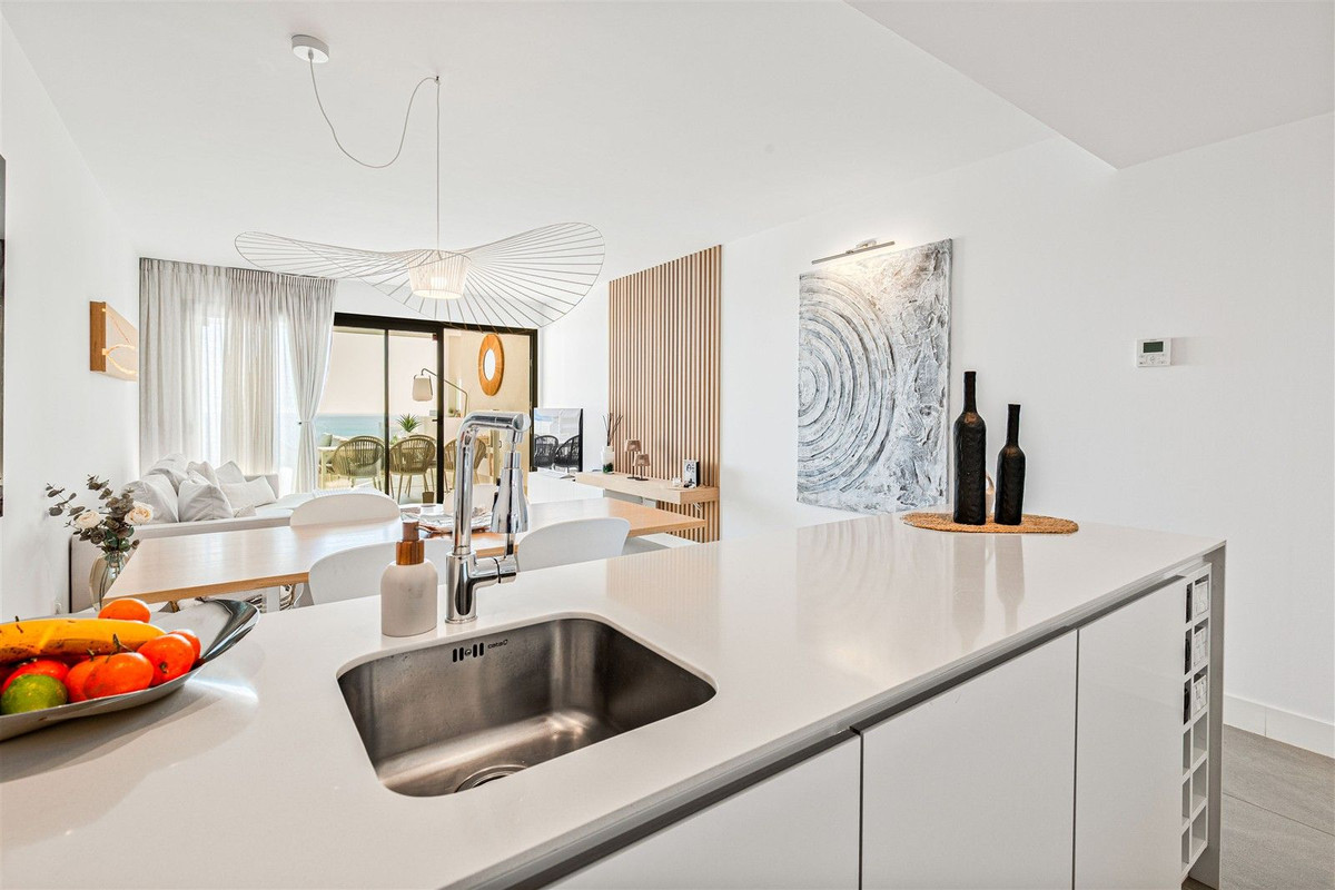 4e4f9b5483ef5311a43dfba93f8e3920 - 11