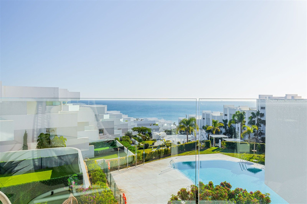 4e4f9b5483ef5311a43dfba93f8e3920 - 16