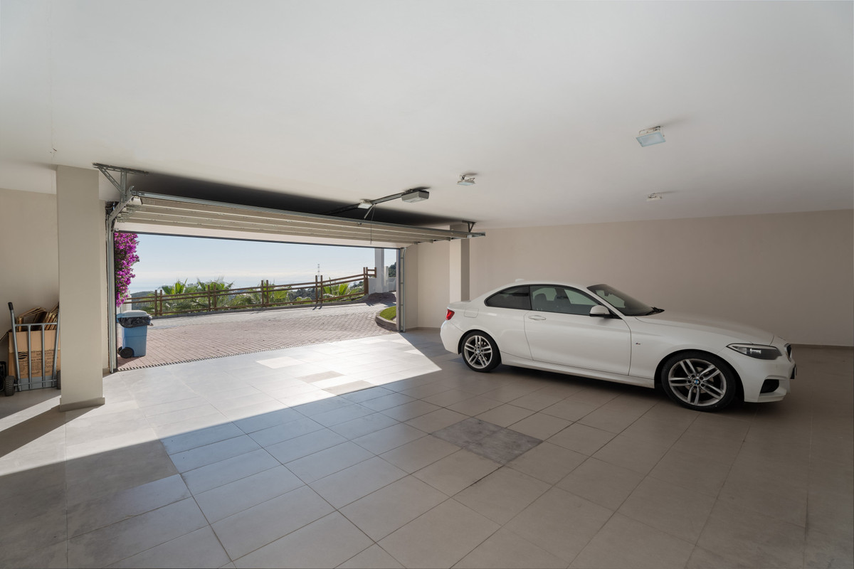 4ec49dcd5e445004433481b216afcb8d - 39