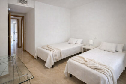 52402f221e77c045e652632ab1b66aa1 - 10