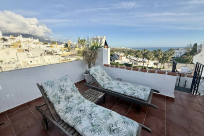 526d184cc0e23252c9bc029e9585d76c - 15