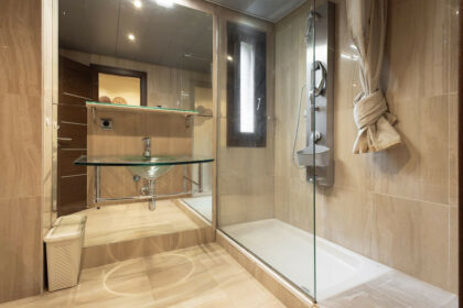 533d947c110d3afe80ab3c25cb802573 - 12