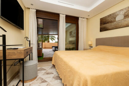 533d947c110d3afe80ab3c25cb802573 - 17