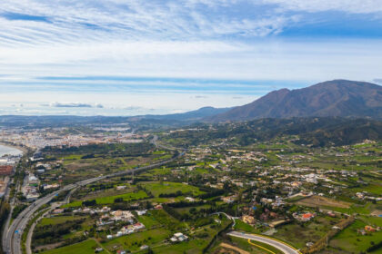 533d947c110d3afe80ab3c25cb802573 - 52