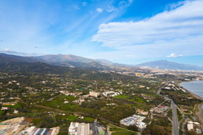 533d947c110d3afe80ab3c25cb802573 - 54