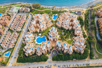 533d947c110d3afe80ab3c25cb802573 - 56