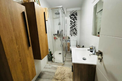 53d0c4cda632e2fd91f8fd8862fd7ca2 - 9