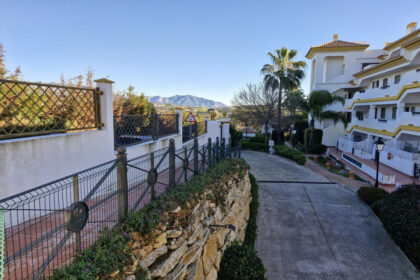 54803da31f4627eeaea029888379dcde - 19