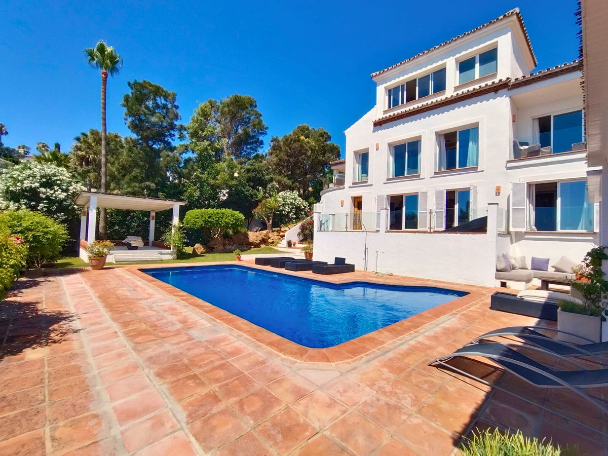 55d10c9ea9c738515c8ed889f7cace4c - 40