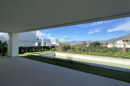 55e3b7499676b63e033dc34236732050 - 12