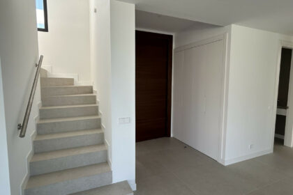 55e3b7499676b63e033dc34236732050 - 15