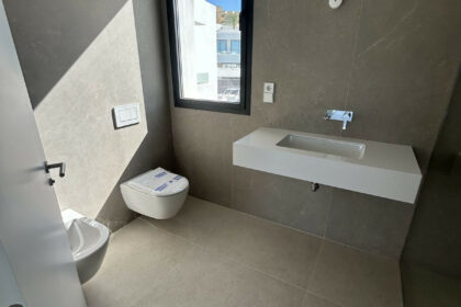 55e3b7499676b63e033dc34236732050 - 24