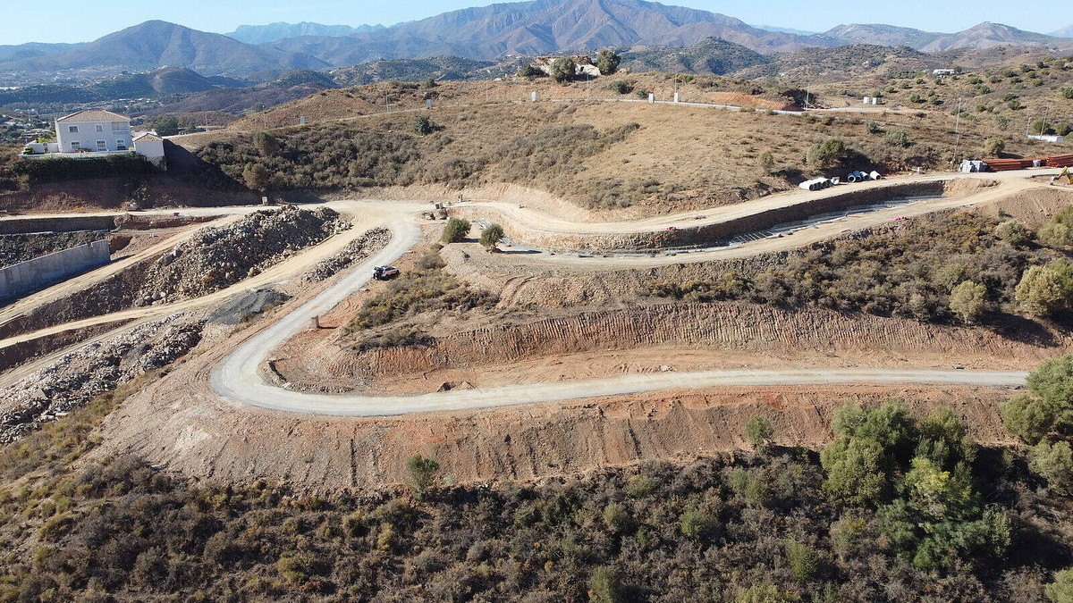 5837abd1f449b05a4d75495bdf8563c6 - 2