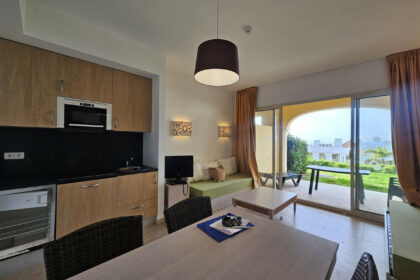 58ca3178fd6dabdd165ea188504a8166 - 3