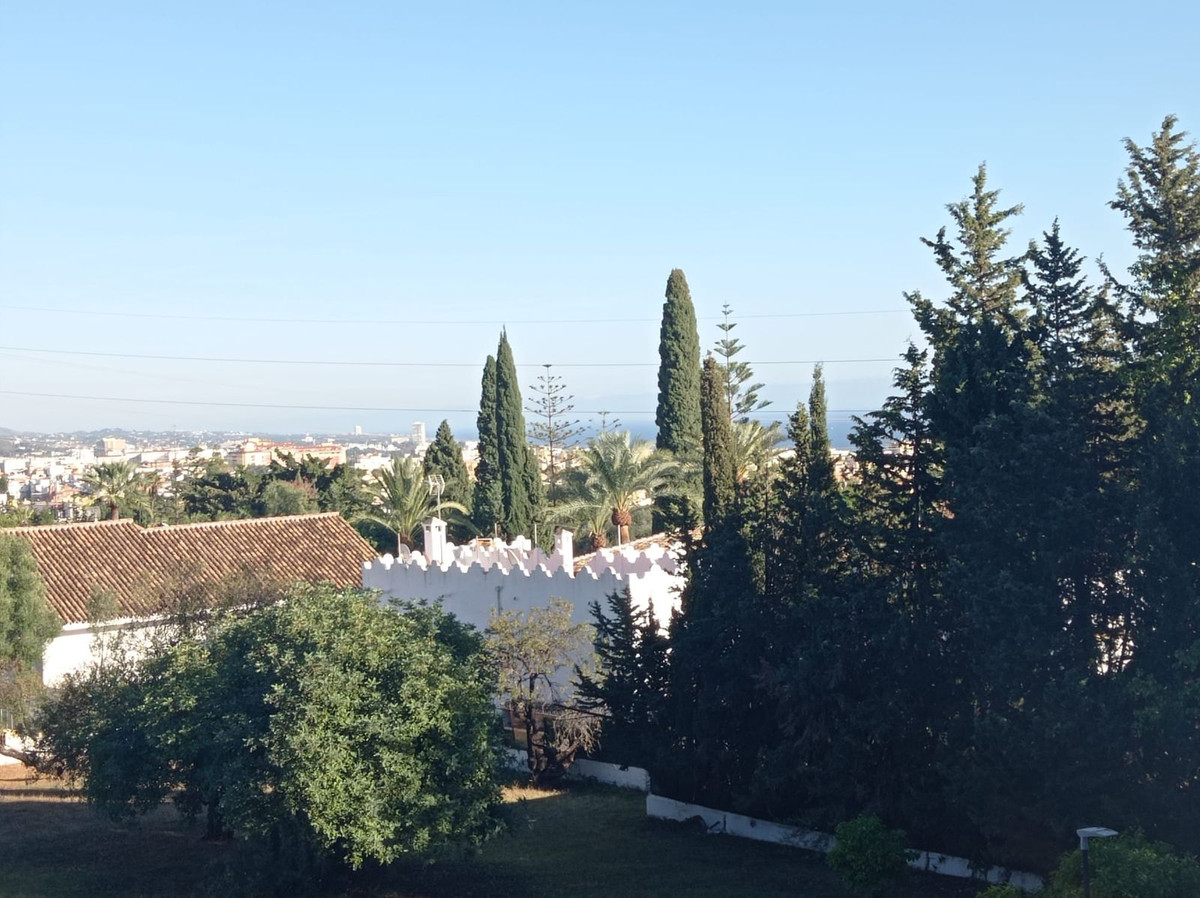 5998538b4f170e58a5da4a769b0949c8 - 16