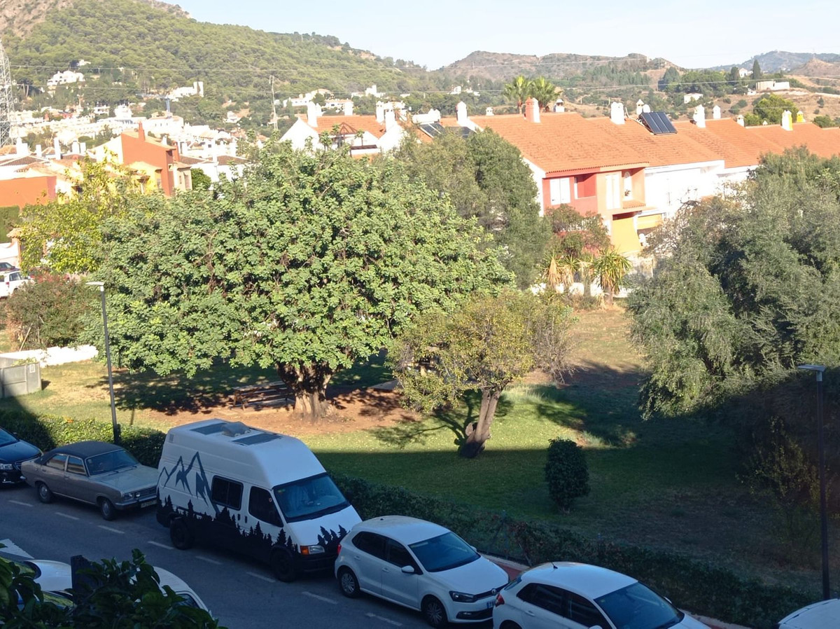 5998538b4f170e58a5da4a769b0949c8 - 17