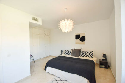 5b8b872b138ffd60702c01185a5188ea - 18