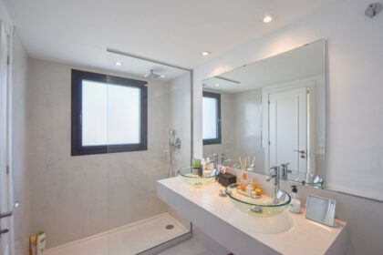 5b8b872b138ffd60702c01185a5188ea - 19