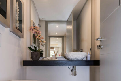 5c84cda16db9e44d58e9f0b452f1bbe0 - 10