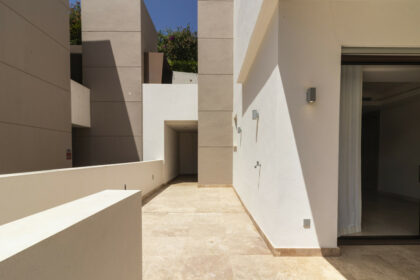 5c84cda16db9e44d58e9f0b452f1bbe0 - 23